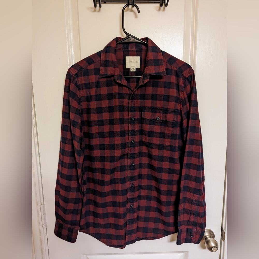 American Eagle Button up
